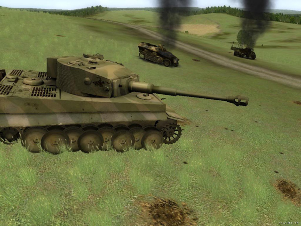 WWII Battle Tanks: T-34 vs. Tiger