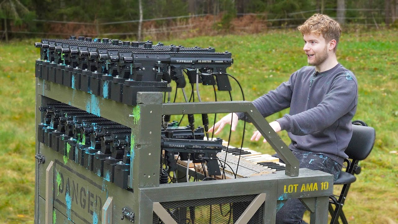Video e-kaart Automaatklaver kus muusika tuleb läbi valu