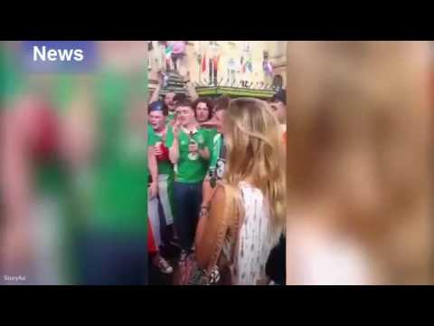 Iiri jalgpallifännid laulmas serenaadi ilusale prantslannale
