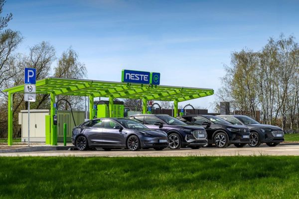 Kuidas suvel elektriautost rohkem välja võtta? Ekspert annab 8 soovitust