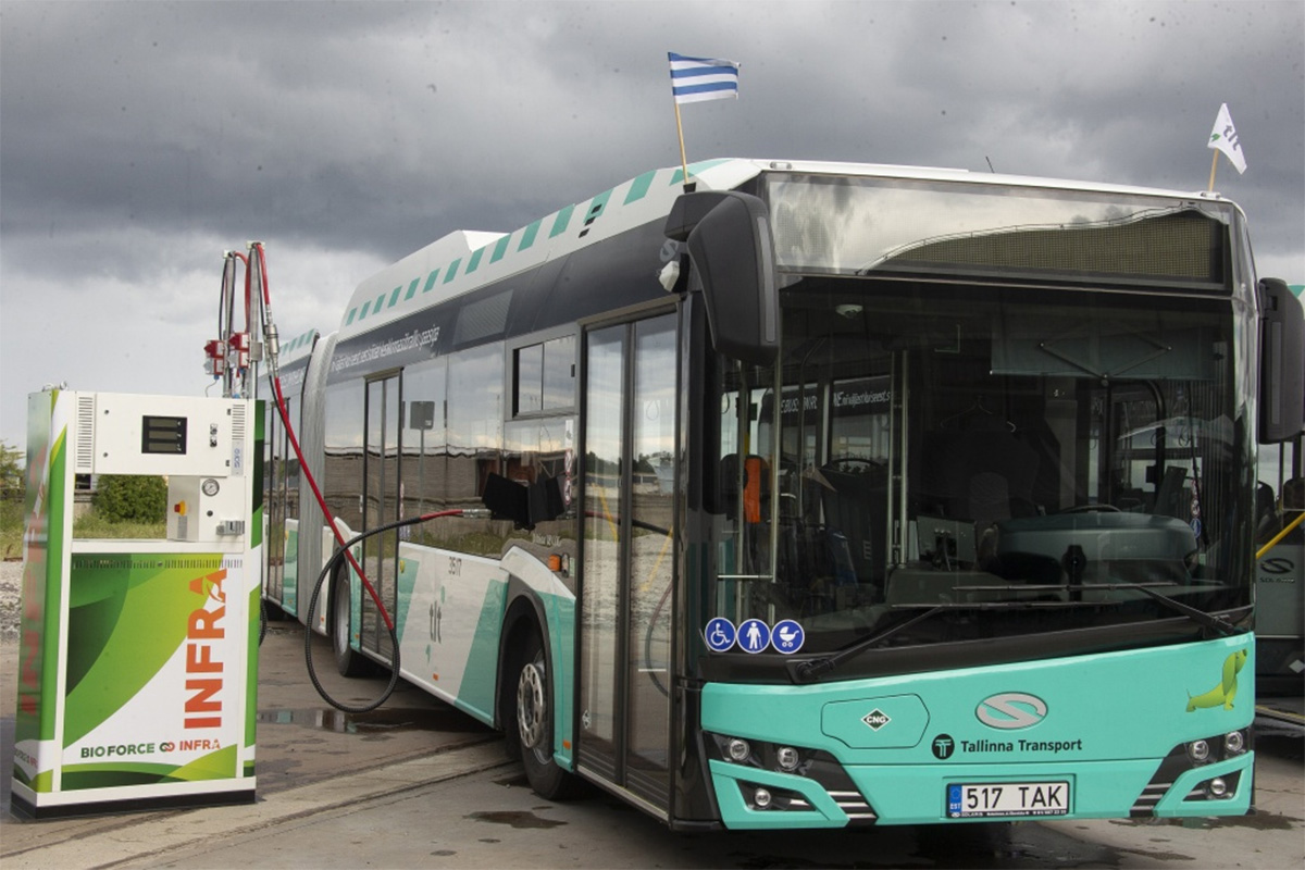 Tallinnas läksid liinile keskkonnasäästlikud surugaasibussid