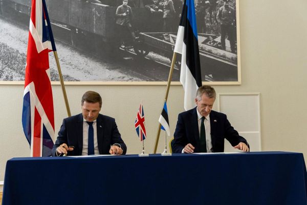 Ühendkuningriik suurendab sõjalist kohalolu Eestis, järgmisel aastal saabub ligi 1200 Briti sõdurit Ühendkuningriik suurendab sõjalist kohalolu Eestis, järgmisel aastal saabub ligi 1200 Briti sõdurit