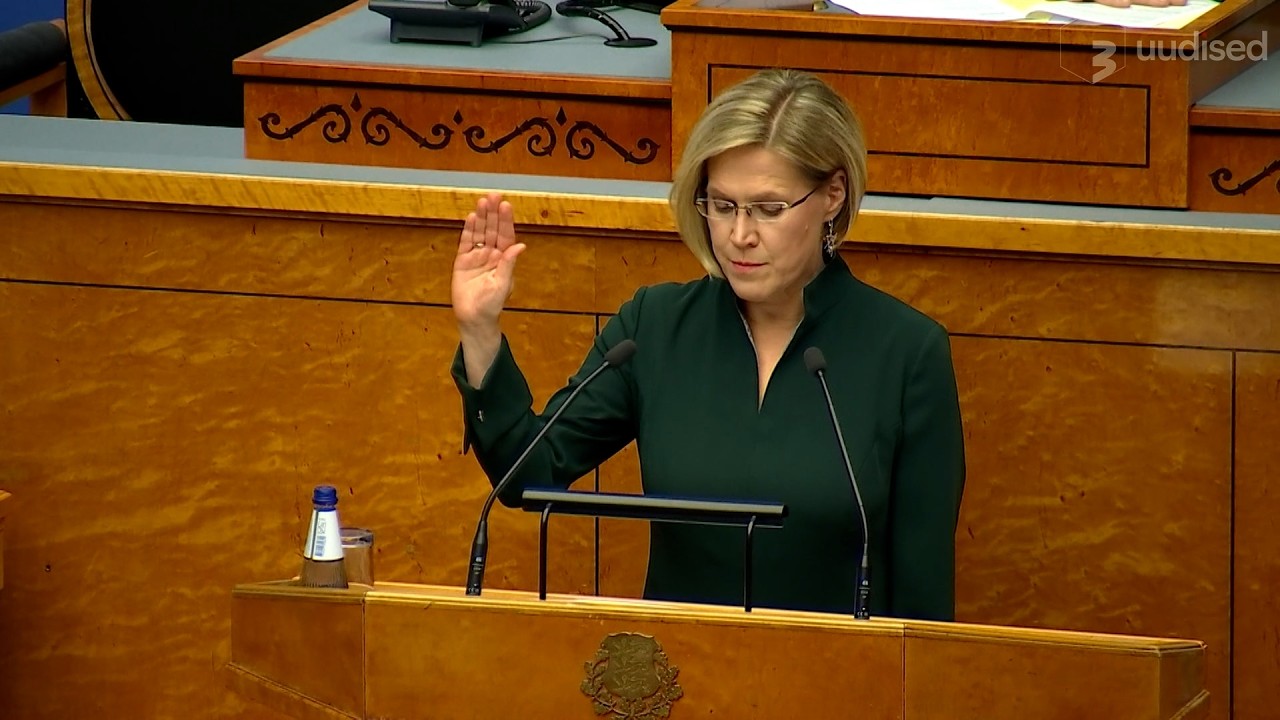 Eesti sai uue presidendi: Ülle Madise andis ametivande ja võttis Alar Kariselt ameti üle
