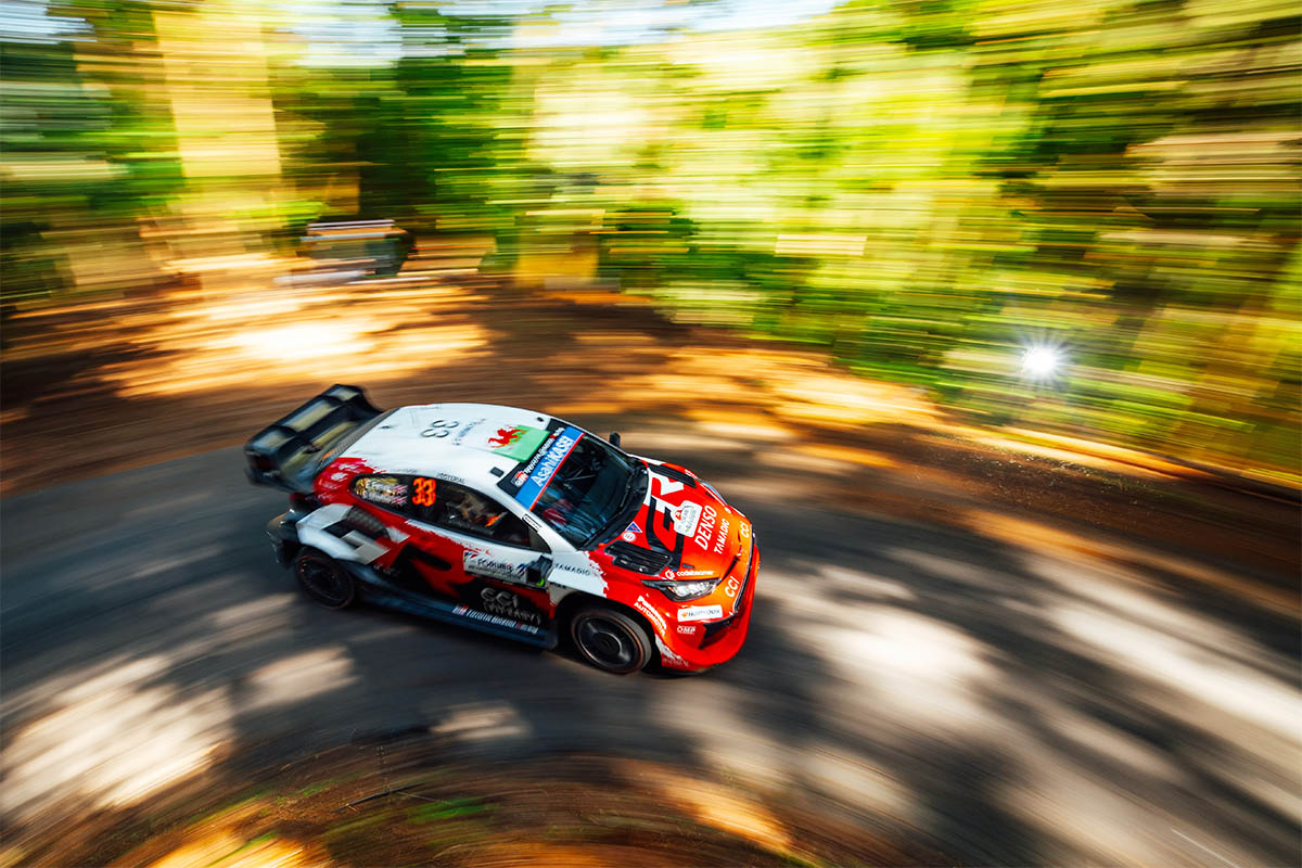 Evans lõpetas Jaapani ralli 2026 avapäeva liidrina