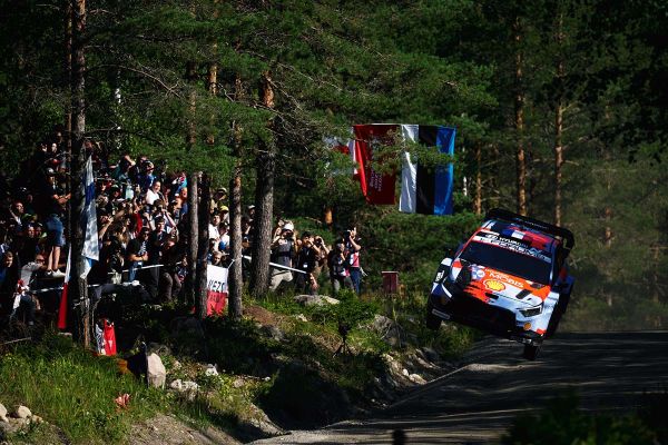 Soome MM-ralli avakatse kuulus Hyundaile, Virves alustas WRC2 arvestuses liidrina Soome MM-ralli avakatse kuulus Hyundaile, Virves alustas WRC2 arvestuses liidrina