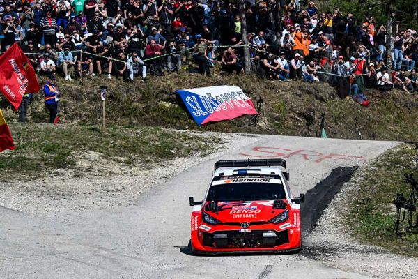 Kaootiline avapäev Horvaatias: Pajari tõusis liidriks, Evans ja Solberg rajalt väljas