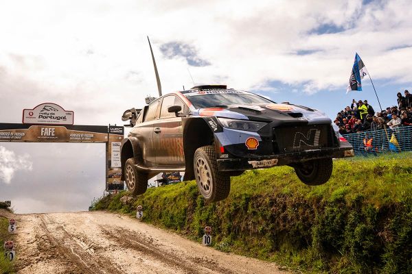 Neuville katkestas Toyota võiduseeria ja võitis 2026. aasta Portugali ralli