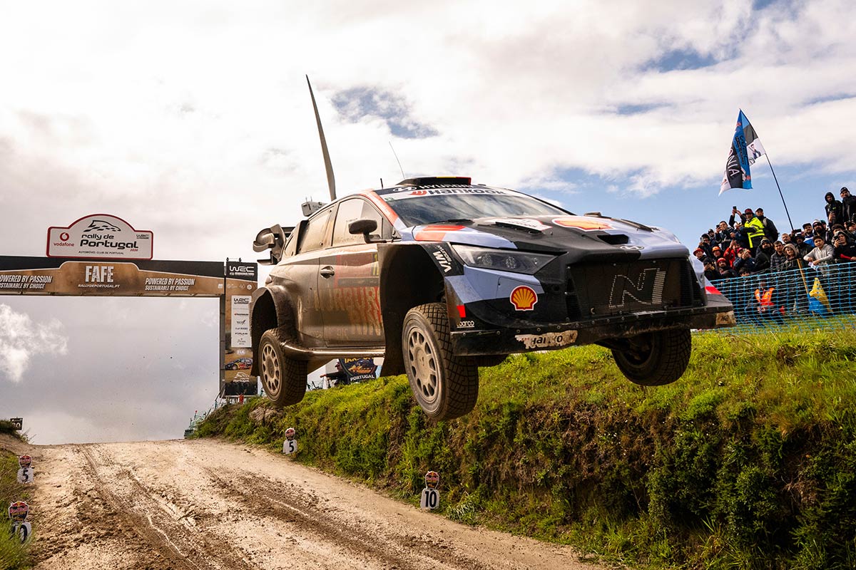Neuville katkestas Toyota võiduseeria ja võitis 2026. aasta Portugali ralli