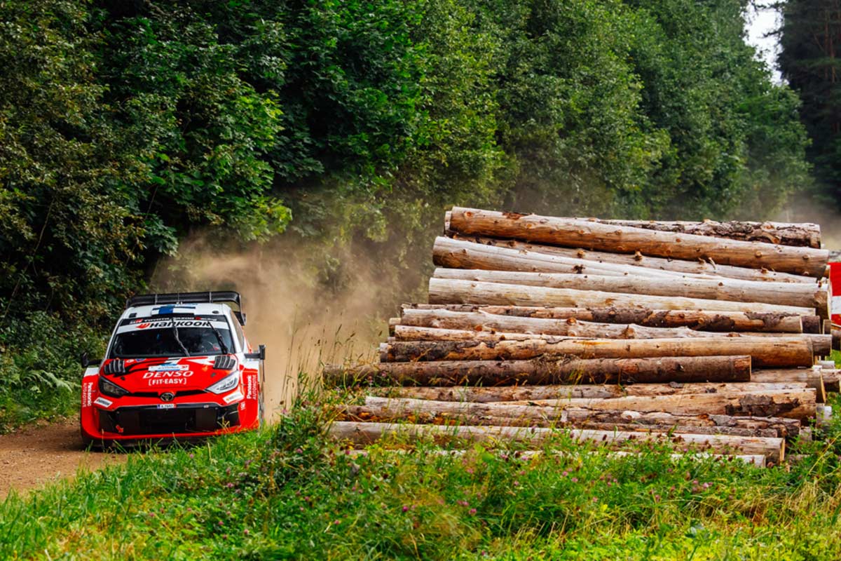 Pajari teenis Rally Estonial karjääri esimese MM-võidu, Virves võitis WRC2 klassi Pajari teenis Rally Estonial karjääri esimese MM-võidu, Virves võitis WRC2 klassi