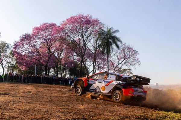 Paraguay ralli avapäeva järel juhib Rovanperä, Tänak kolmandal kohal