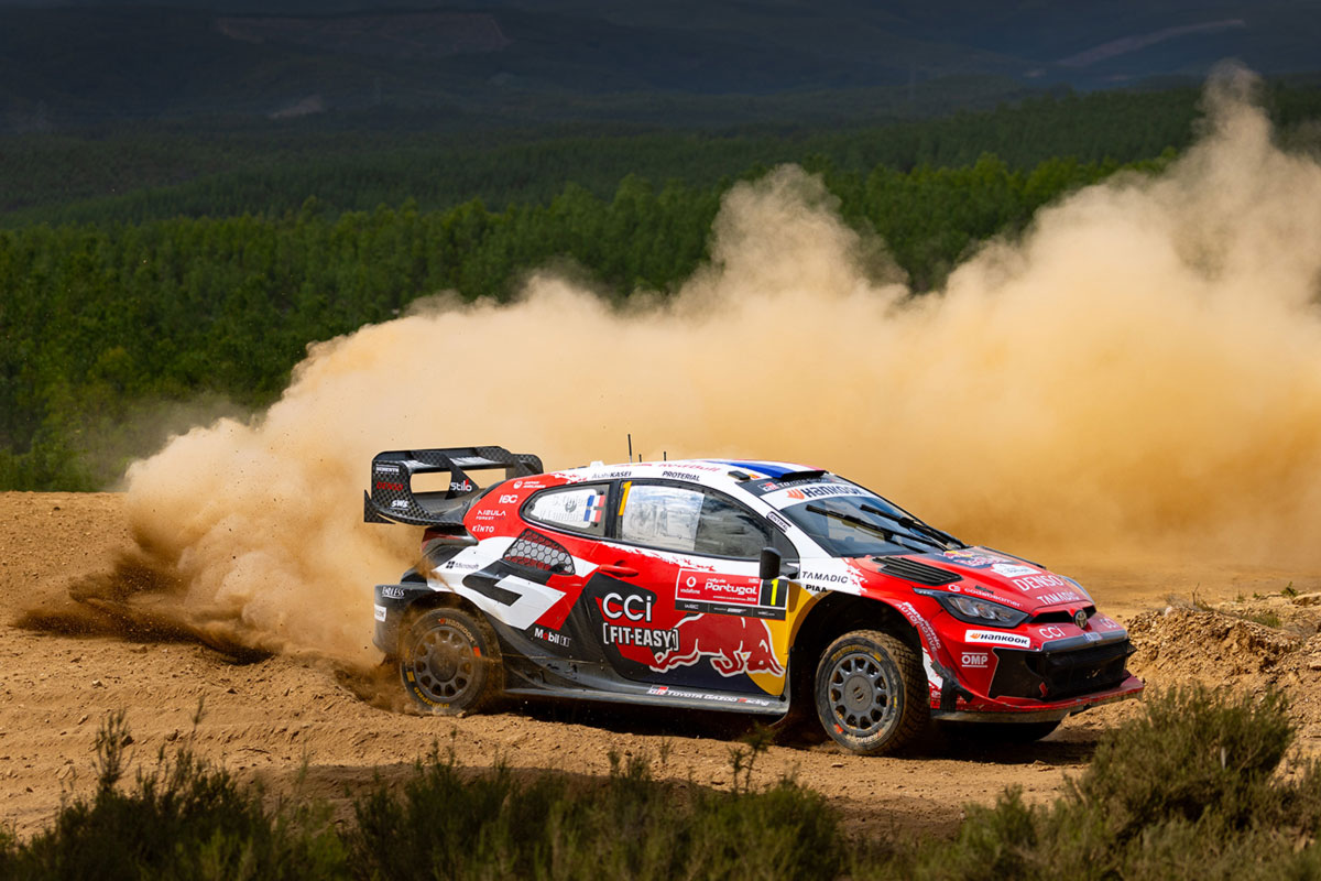 Portugali rallil käib tihe heitlus, Ogier juhib Neuville’i ees vaid napi eduga