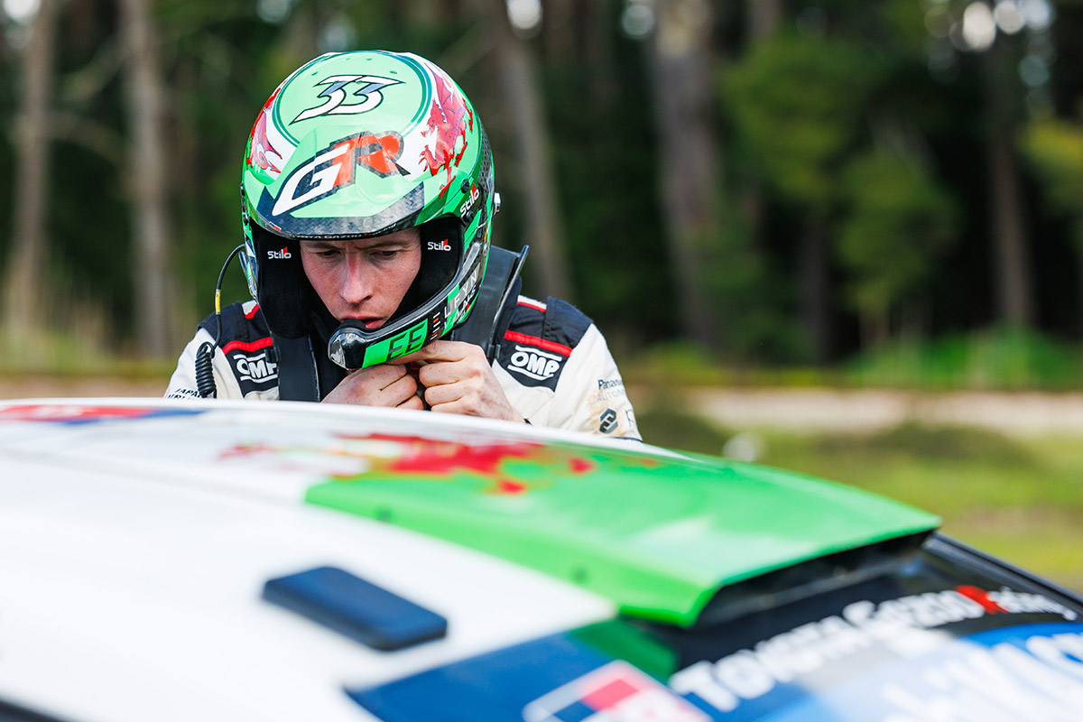 Sardiinia rallil selgub maailmameister – Evans, Pajari ja Solberg lähevad finaalile vastu 21 punkti sees Sardiinia rallil selgub maailmameister – Evans, Pajari ja Solberg lähevad finaalile vastu 21 punkti sees