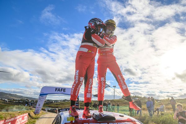 Sesks võitis dramaatilise lõpplahendusega Portugali ERC-ralli, Enok sai 34. koha