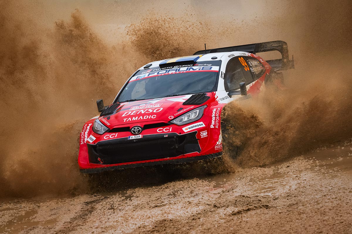 Solberg alustas Sardiinia MM-rallit võiduga, Evans ja Pajari kohe kannul Solberg alustas Sardiinia MM-rallit võiduga, Evans ja Pajari kohe kannul