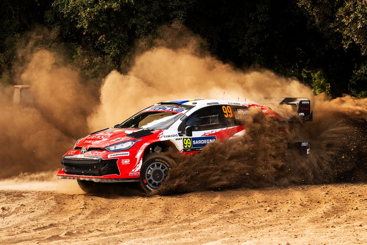 WRC tiitliheitlus viimase päevani: Evansit ja Solbergi lahutab vaid kuus punkti WRC tiitliheitlus viimase päevani: Evansit ja Solbergi lahutab vaid kuus punkti