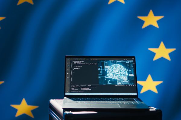 Euroopa Liidus hakkasid kehtima uued tehisaru sisu märgistamise nõuded Euroopa Liidus hakkasid kehtima uued tehisaru sisu märgistamise nõuded