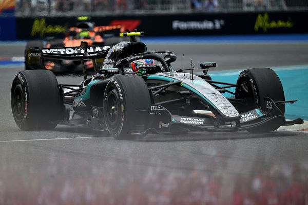 Antonelli jätkas võiduseeriat Miami GP-l, McLarenid lõpetasid tema järel