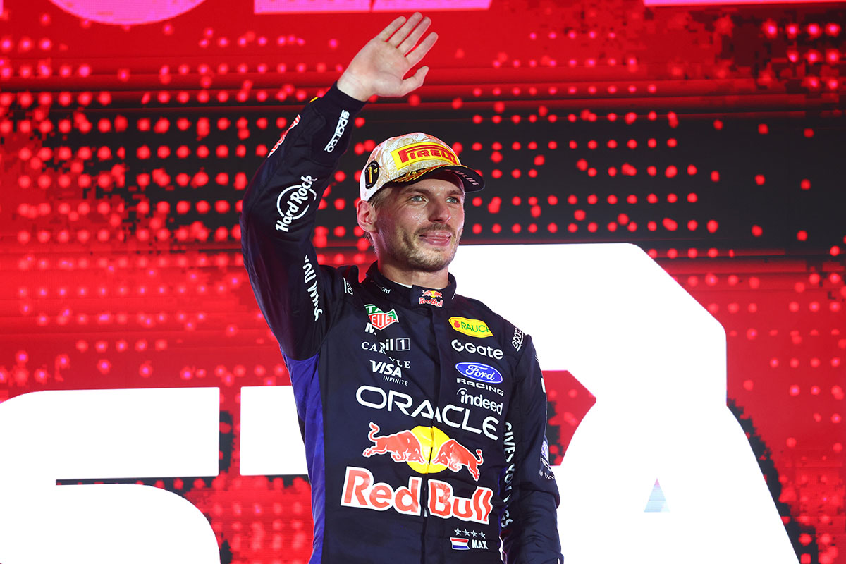 Verstappen võitis kindlalt Singapuri GP, Antonelli tõusis põnevas lõpuheitluses poodiumile Verstappen võitis kindlalt Singapuri GP, Antonelli tõusis põnevas lõpuheitluses poodiumile