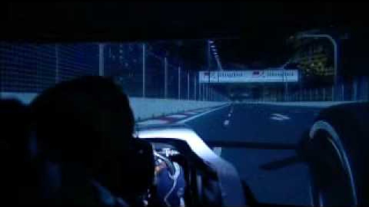 Singapuri GP 2008 - Nico Rosberg läbimas ringe Williams F1 simulaatori roolis